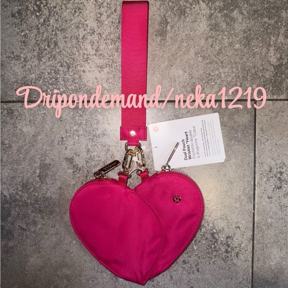 Lululemon Dual Pouch Wristlet Heart- Passionate/Passionate/Gold - Picture 4 of 6